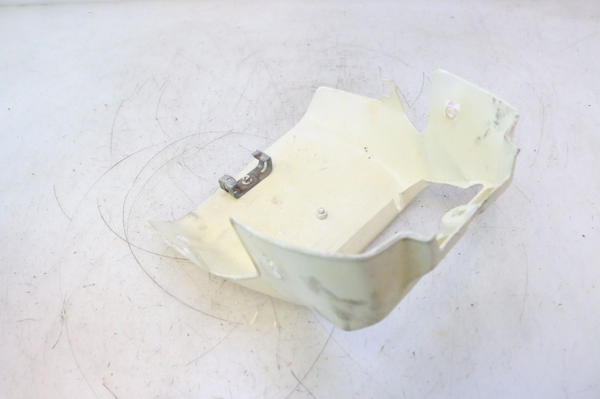 photo de FRONT FAIRING SUZUKI DR S 600 (1985 - 1989) - Technical close-up