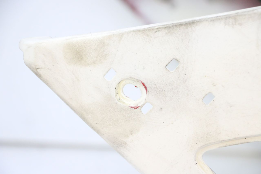 photo de FRONT FAIRING YAMAHA FJ 36Y 1100 (1984 - 1985) - Distinctive features