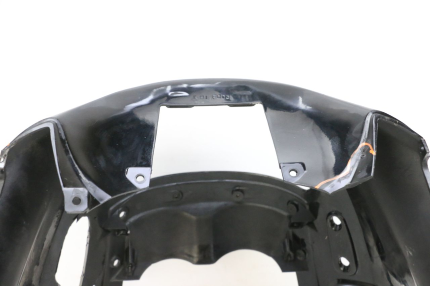 photo de FRONT FAIRING KAWASAKI GPZ RX 1000 (1986 - 1988) - Surface and material condition