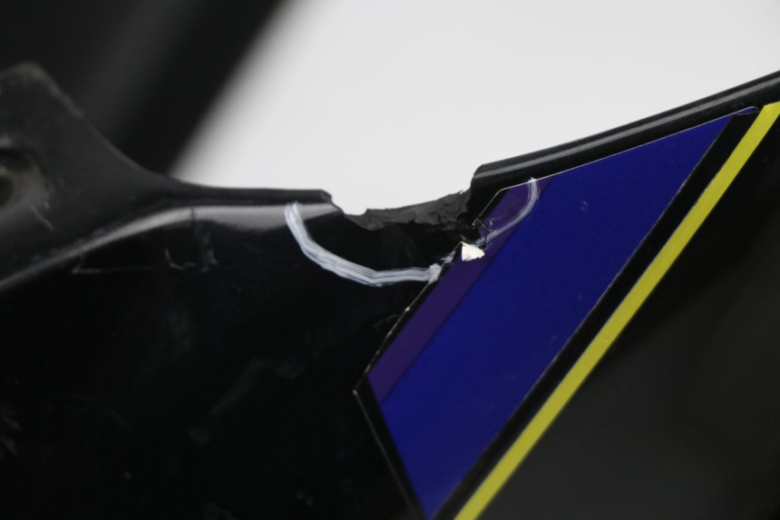 photo de FRONT FAIRING YAMAHA TDM 3VD 850 (1991 - 1995) - Zoom on usage condition