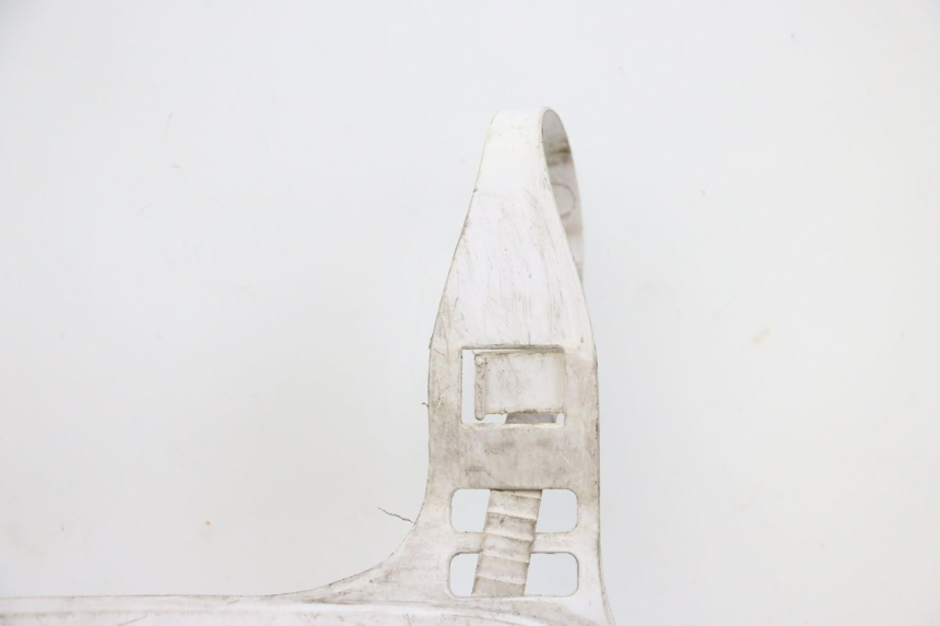 photo de FRONT FAIRING YAMAHA TTR 125 (2000 - 2020) - Fixing points details