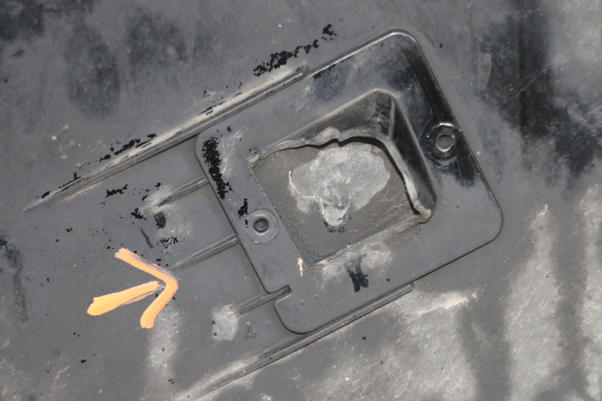 photo de FRONT FAIRING YAMAHA XJ F 900 (1983 - 1994) - Surface and material condition