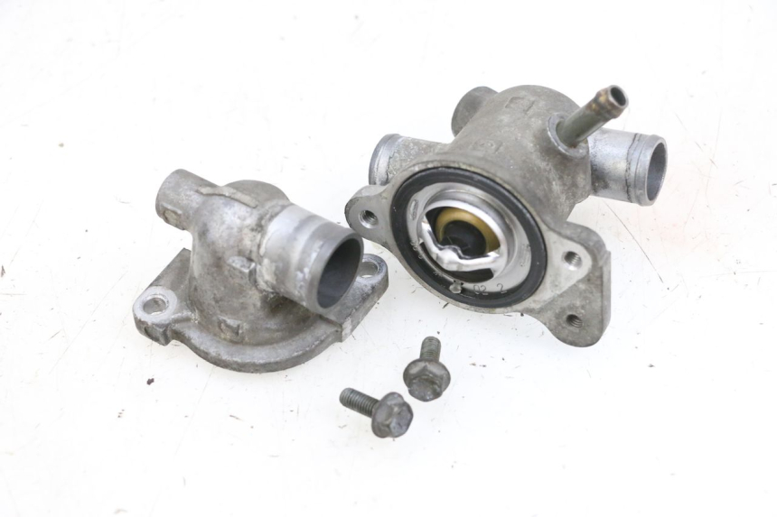 photo de THERMOSTAT SUZUKI DL V STROM 1000 (2002 - 2007) - Alternative perspective