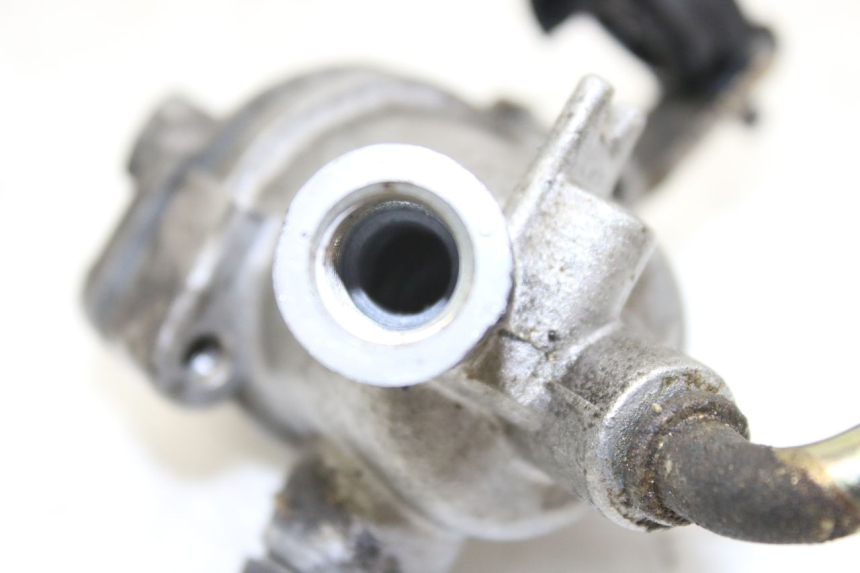 photo de THERMOSTAT HONDA FES S-WING SWING ABS 125 (2007 - 2015) - Zoom on usage condition
