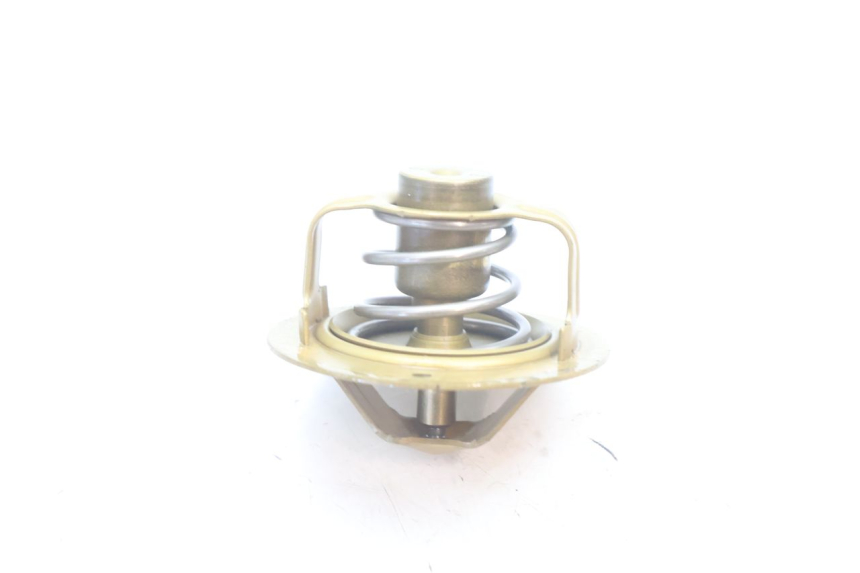 photo de THERMOSTAT YAMAHA FZ8 800 (2010 - 2016) - Fixing points details