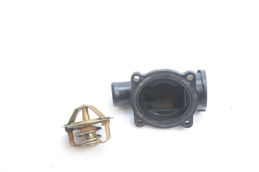 photo de THERMOSTAT KAWASAKI GPX F ZX750F 750 (1986 - 1990) - Main view