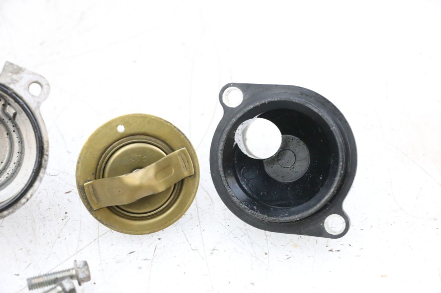 photo de THERMOSTAT YAMAHA TDM ABS 900 (2002 - 2014) - Markings and original references