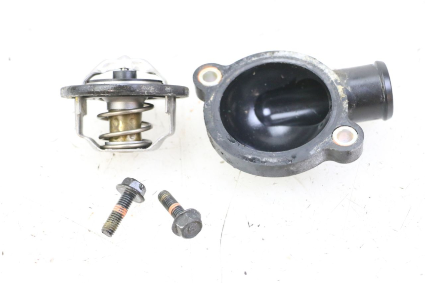 photo de THERMOSTAT YAMAHA FZ6 FAZER S2 600 (2007 - 2011) - Zoom on usage condition