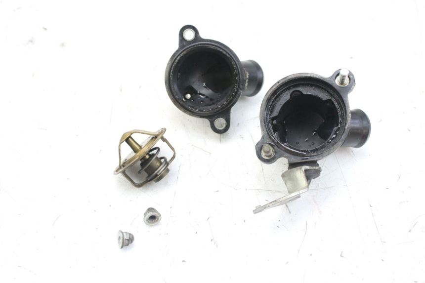 photo de THERMOSTAT YAMAHA YZF R1 1000 (2007 - 2008) - Alternative perspective