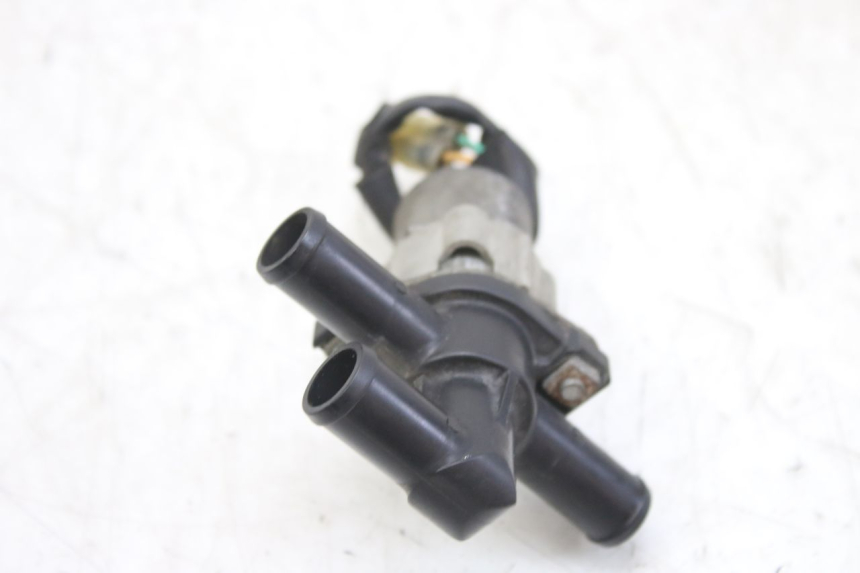 photo de THERMOSTAT YAMAHA YZF R1 1000 (2007 - 2008) - Surface and material condition