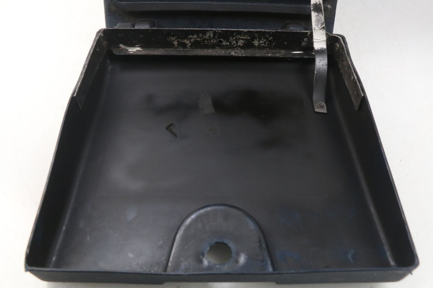 photo de TOP BOX KYMCO AGILITY 4T 50 (2005 - 2018) - Surface and material condition