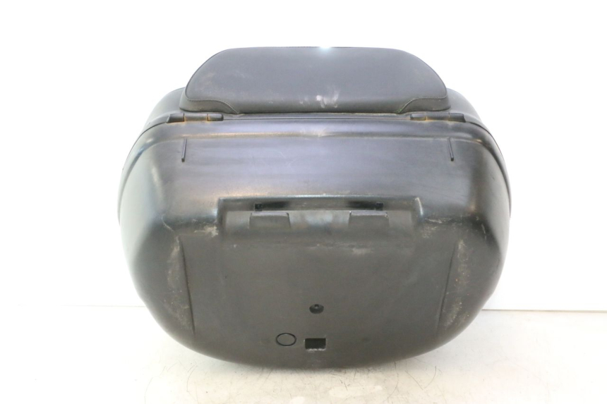 photo de TOP BOX APRILIA ATLANTIC S 125 (2010 - 2013) - Supplementary product photo