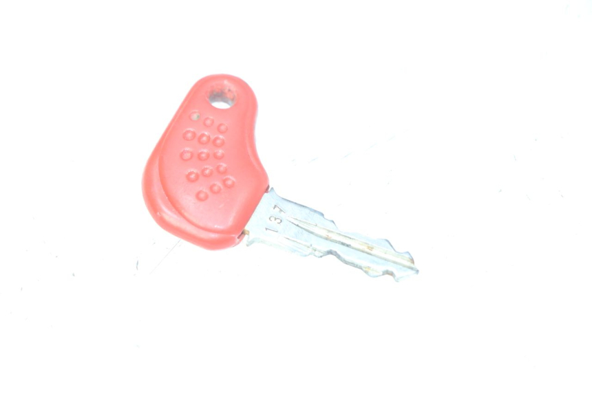 photo de TOP BOX HONDA FES PANTHEON 2T 125 (1998 - 2002) - Checked used part