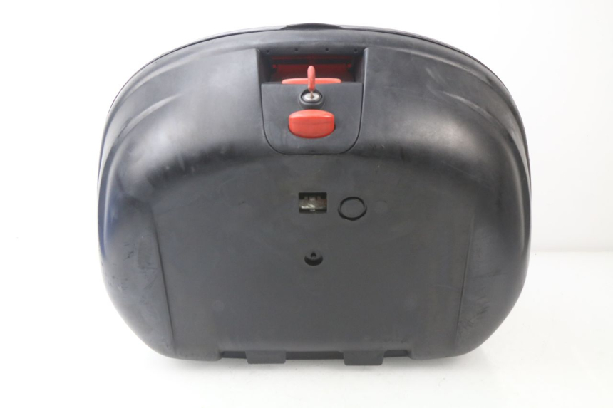 photo de TOP BOX HONDA FES PANTHEON 125 (2003 - 2007) - Fixing points details