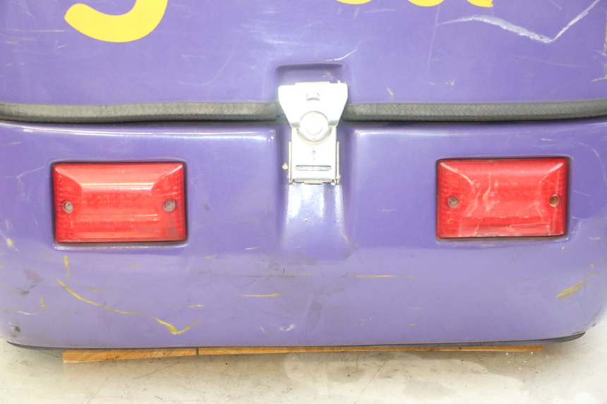 photo de TOP BOX MBK FLAME X 125 (2007 - 2016) - Focus on structure