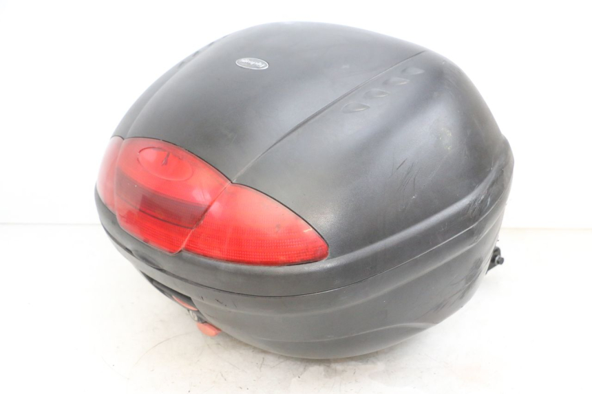 photo de TOP BOX PEUGEOT KISBEE 4T 50 (2010 - 2017) - Main view