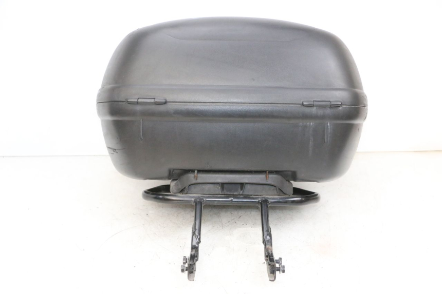 photo de TOP BOX PEUGEOT KISBEE 4T 50 (2010 - 2017) - Additional view of the item