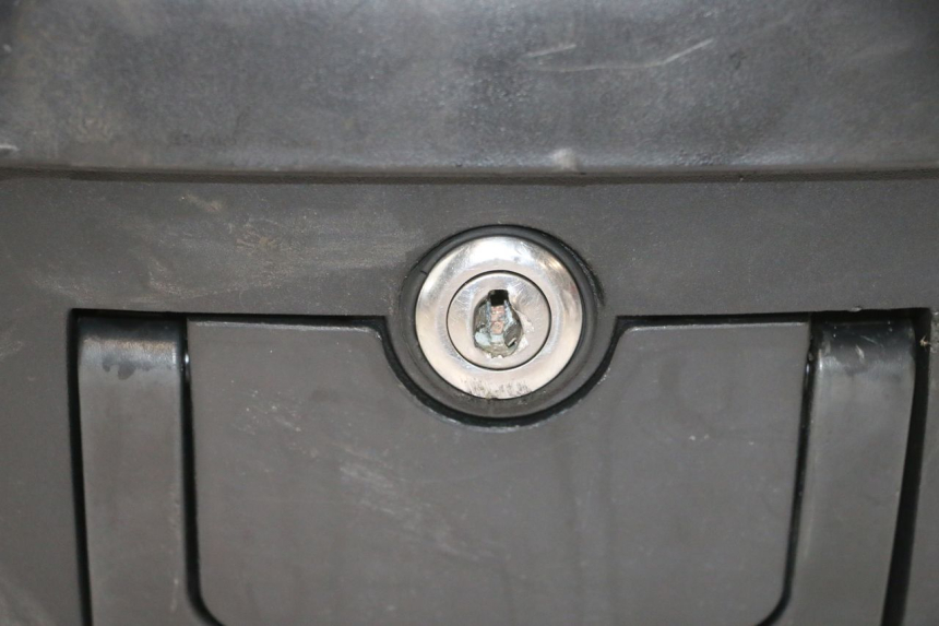 photo de TOP BOX PEUGEOT KISBEE 4T 50 (2023 - 2026) - Used quality zoom