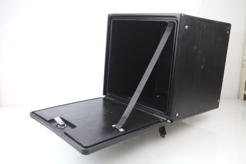 photo de TOP BOX PIAGGIO LIBERTY 4T 50 (2009 - 2015) - Product overview