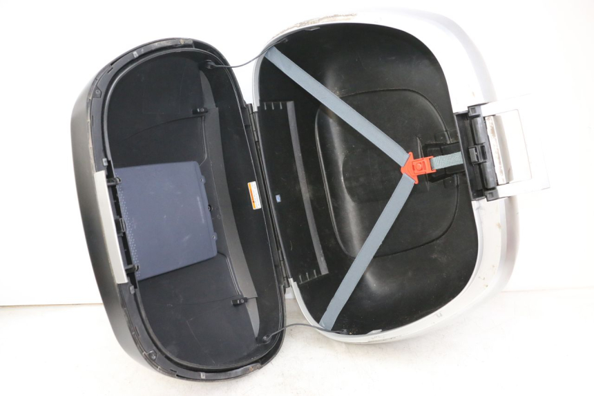 photo de TOP BOX PIAGGIO MP3 HPE 350 (2018 - 2020) - Fixing points details