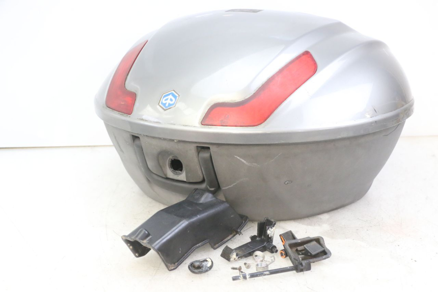 photo de TOP BOX PIAGGIO MP3 LT 300 (2010 - 2016) - Main view