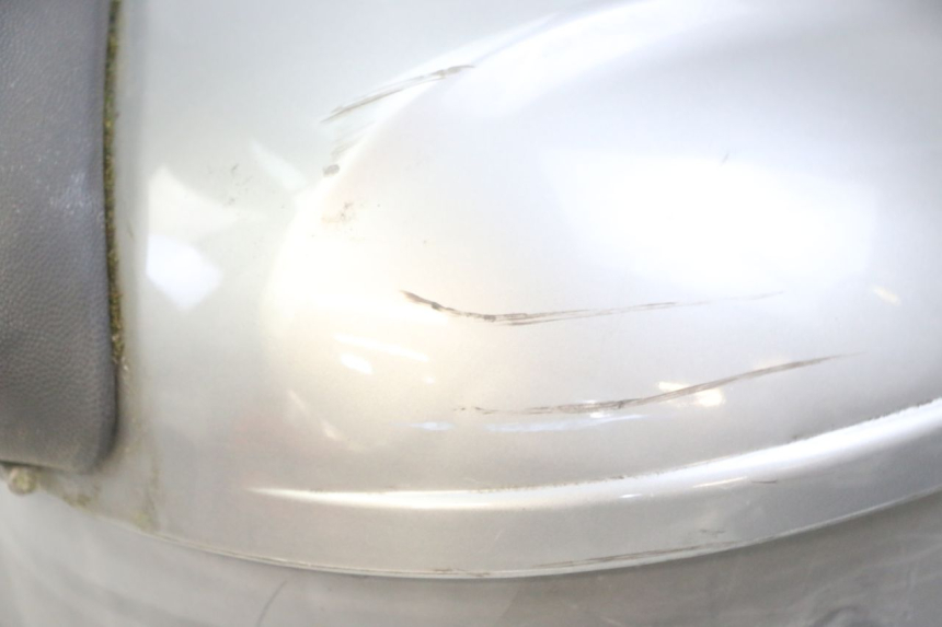 photo de TOP BOX PIAGGIO MP3 LT 300 (2010 - 2016) - Distinctive features