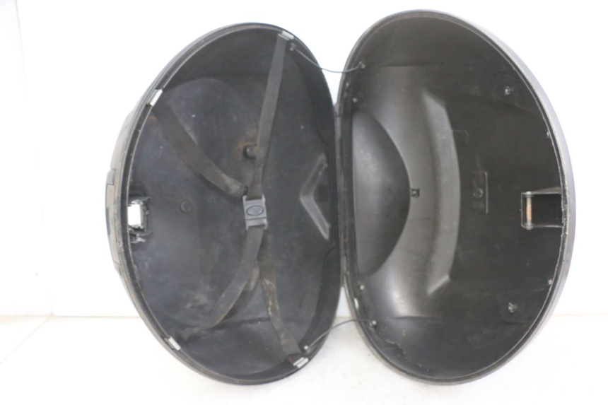 photo de TOP BOX PIAGGIO MP3 LT 300 (2010 - 2016) - Zoom on usage condition