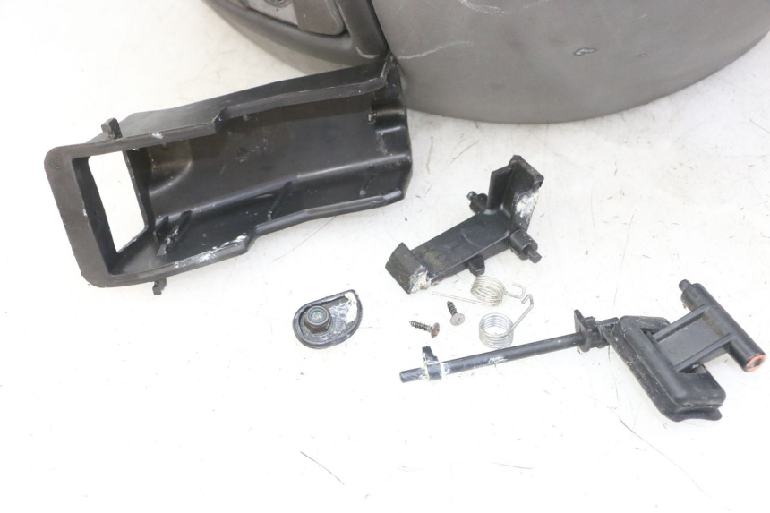 photo de TOP BOX PIAGGIO MP3 LT 300 (2010 - 2016) - Alternative perspective