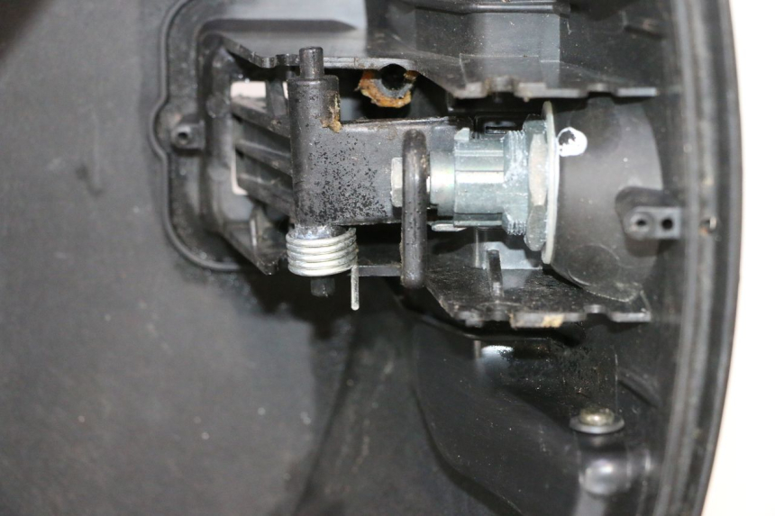 photo de TOP BOX PIAGGIO MP3 LT 400 (2007 - 2012) - Focus on structure