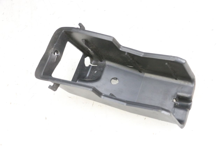 photo de TOP BOX PIAGGIO MP3 RL 250 (2006 - 2010) - Detailed visual inspection