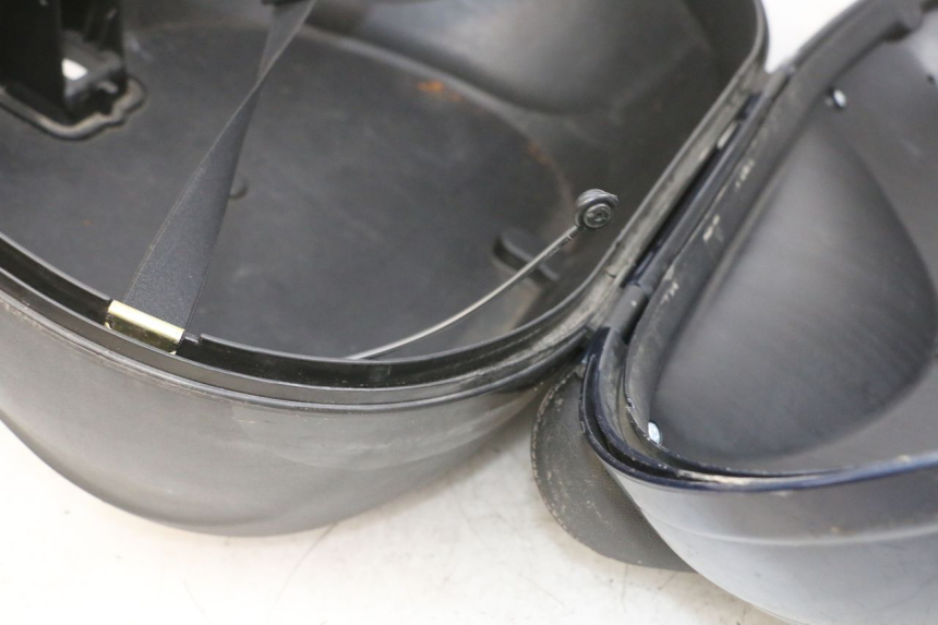 photo de TOP BOX PIAGGIO MP3 RL 250 (2006 - 2010) - Technical close-up