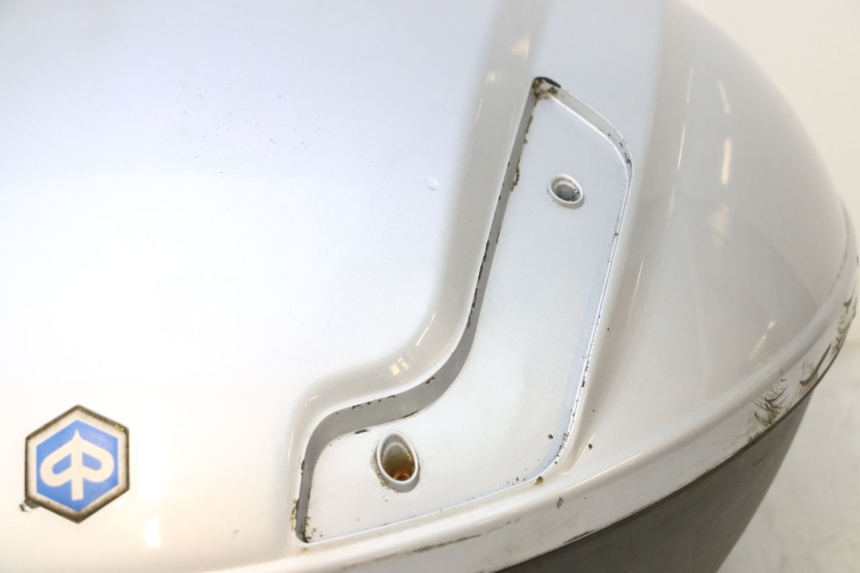 photo de TOP BOX PIAGGIO MP3 125 (2006 - 2014) - Distinctive features