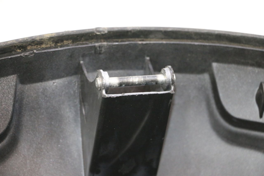 photo de TOP BOX PIAGGIO MP3 125 (2006 - 2014) - Focus on structure