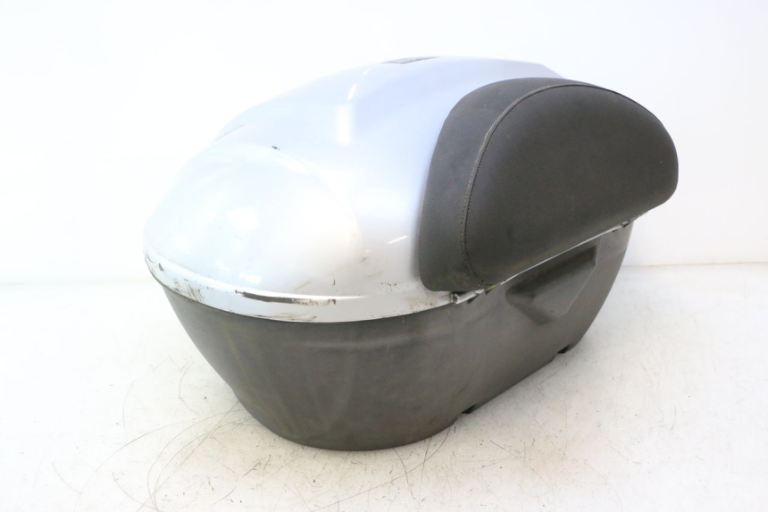 photo de TOP BOX PIAGGIO MP3 125 (2006 - 2014) - Fixing points details