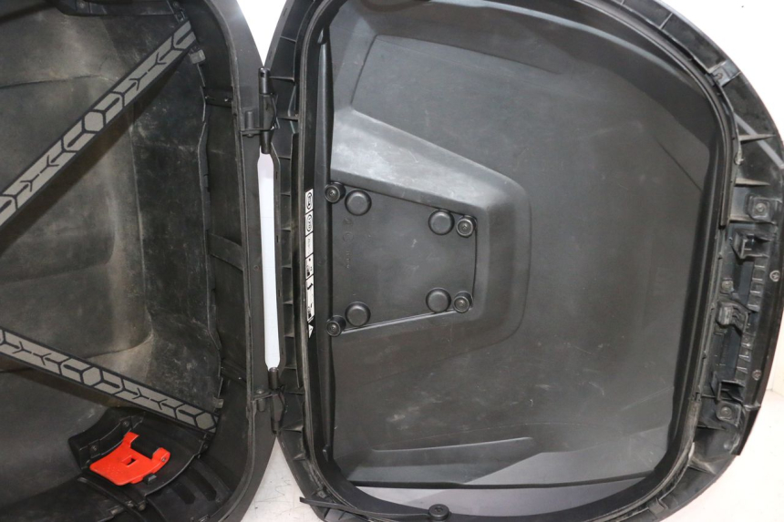 photo de TOP BOX PIAGGIO MP3 500 (2016 - 2018) - Component zoom