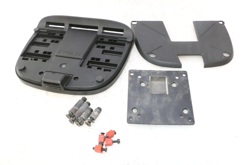 photo de TOP BOX PIAGGIO MP3 500 (2016 - 2018) - Technical close-up