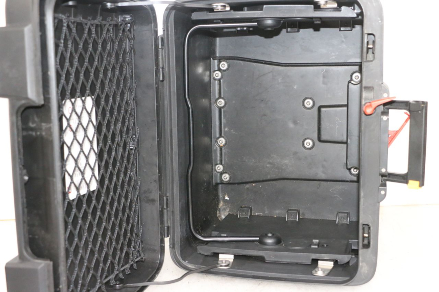 photo de TOP BOX BMW R GS 1250 (2021 - 2024) - Zoom on usage condition