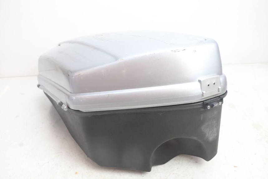 photo de TOP BOX APRILIA SCARABEO GT 125 (1999 - 2007) - High-resolution close-up