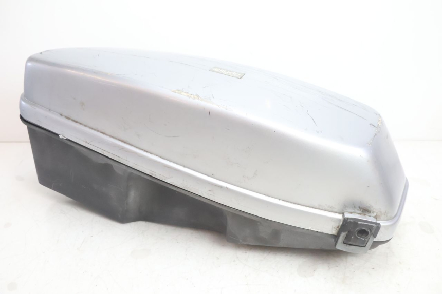 photo de TOP BOX APRILIA SCARABEO GT 125 (1999 - 2007) - Markings and original references