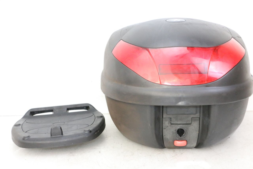 photo de TOP BOX PEUGEOT V-CLIC VCLIC 50 (2007 - 2013) - High-resolution close-up