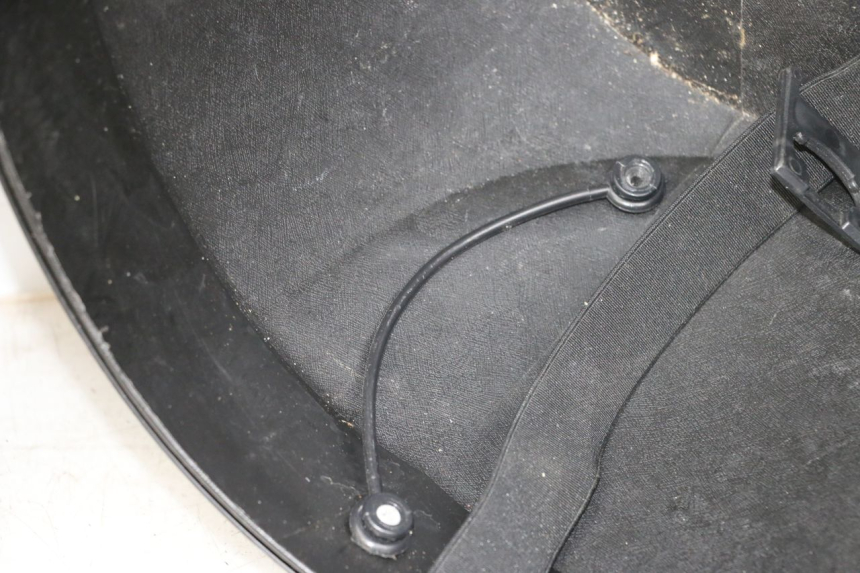 photo de Top case PIAGGIO X8 125 (2004 - 2007) - Surface and material condition