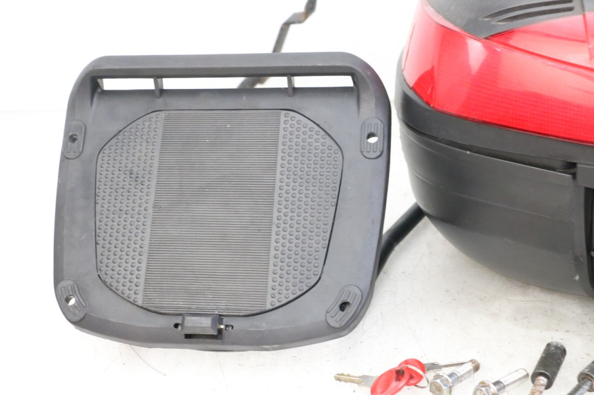 photo de Top case KYMCO XCITING 250 (2006 - 2009) - High-resolution close-up