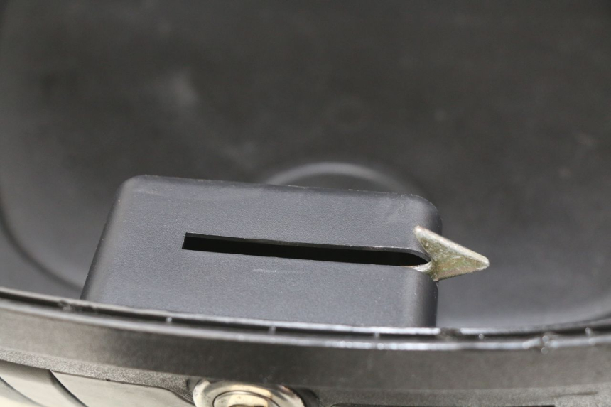 photo de TOP CASE YAMASAKI YM T 125 (2015 - 2020) - Distinctive features