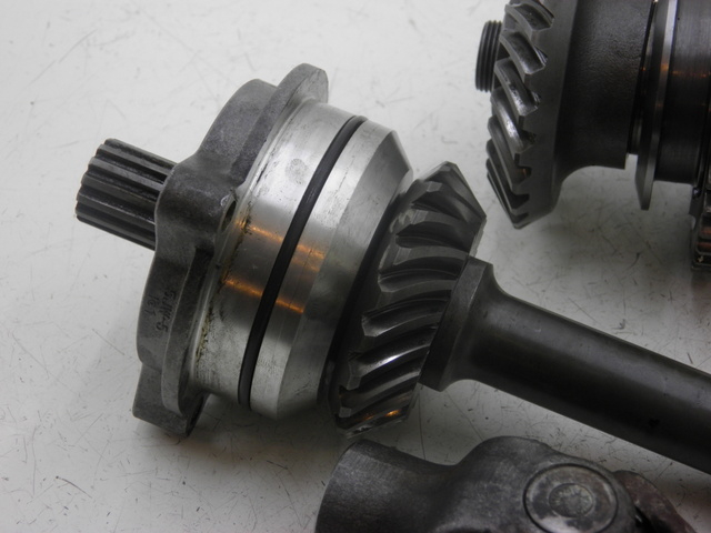 photo de REAR WHEEL SHAFT YAMAHA FJR 1300 (2004 - 2005) - Product overview