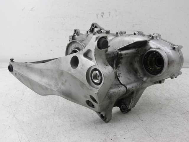 photo de REAR WHEEL SHAFT YAMAHA XP T-MAX TMAX ABS 500 (2000 - 2003) - Additional view of the item