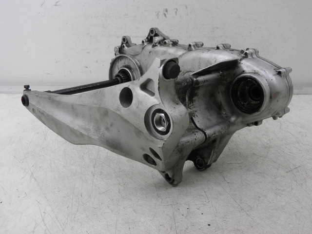 photo de REAR WHEEL SHAFT YAMAHA XP T-MAX TMAX ABS 500 (2000 - 2003) - Alternative perspective