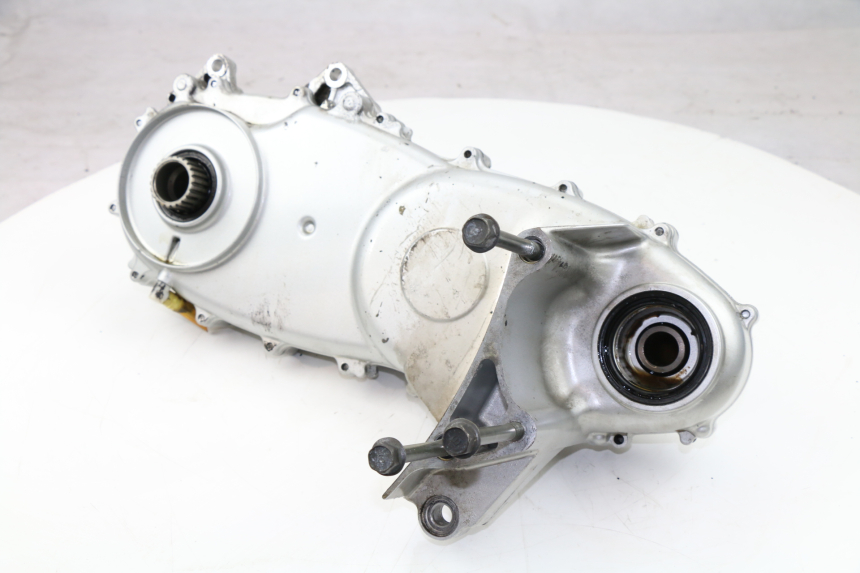 photo de REAR WHEEL SHAFT YAMAHA XP T-MAX 500 (2000 - 2003) - Fixing points details