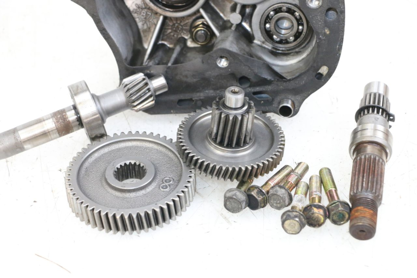 photo de REAR WHEEL SHAFT KYMCO AGILITY PREMIUM 50 (2007 - 2010) - Additional view of the item