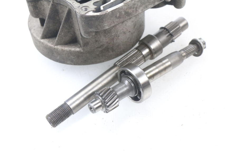 photo de REAR WHEEL SHAFT BENZHOU YY50QT31 VINTAGE 50 (2009 - 2012) - Component detail