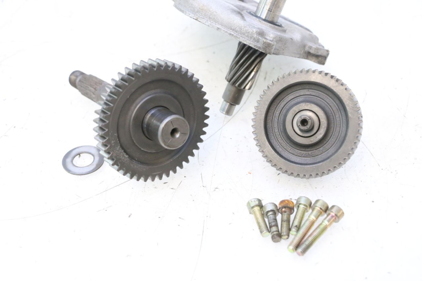 photo de REAR WHEEL SHAFT MBK BOOSTER SPIRIT 50 (1996 - 1999) - Surface and material condition